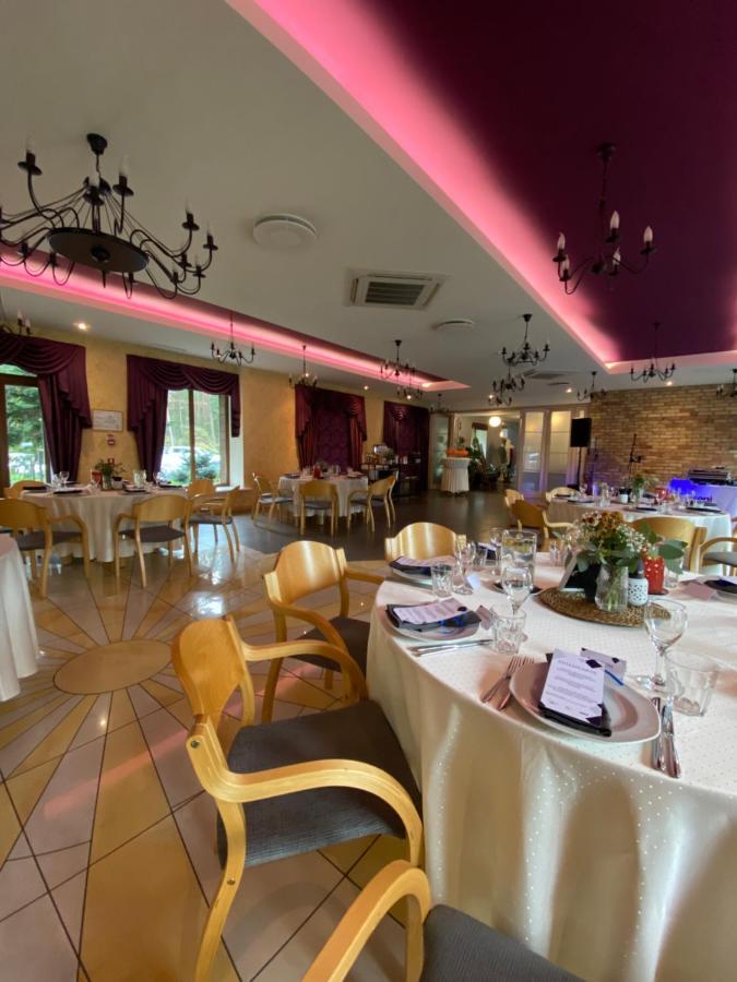 Abzali Hotel And Restaurant With Self Check-In Adazi Ngoại thất bức ảnh